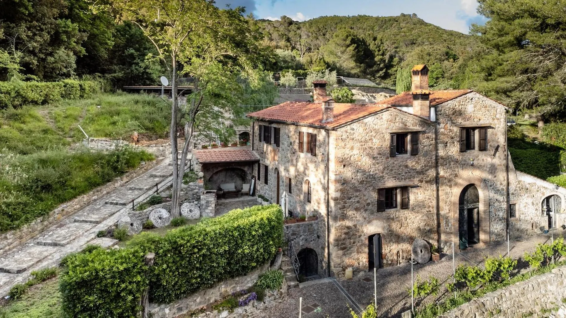 リヴォルノEx Water Mill Old Stone House 15Th Centuryアパートメント